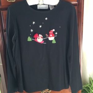 4/$25💕 Black Christmas Snowman shirt made inIndia